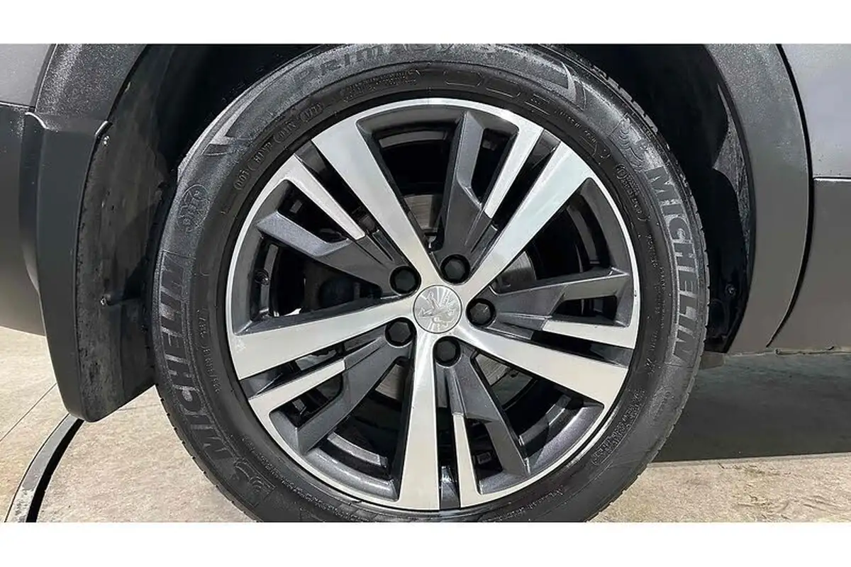 2019-peugeot-5008-suv-15-bluehdi-gt-line-eat8-big-13
