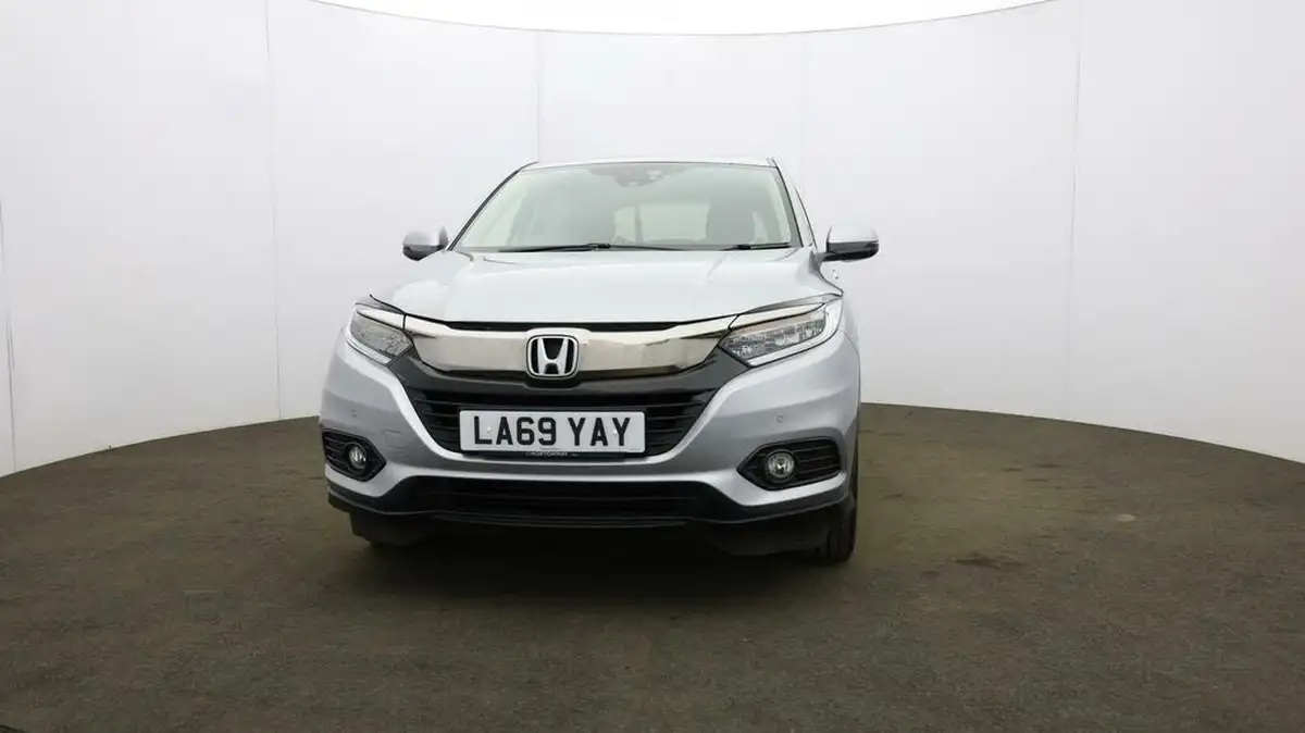 2020-honda-hr-v-15-i-vtec-se-big-32