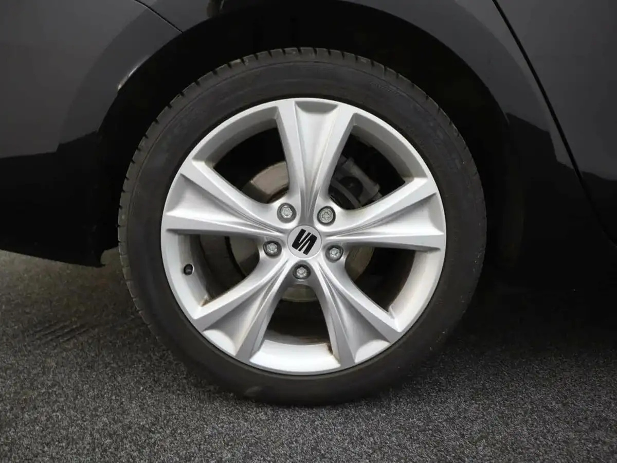 2024-seat-leon-15-tsi-fr-115ps-estate-big-5