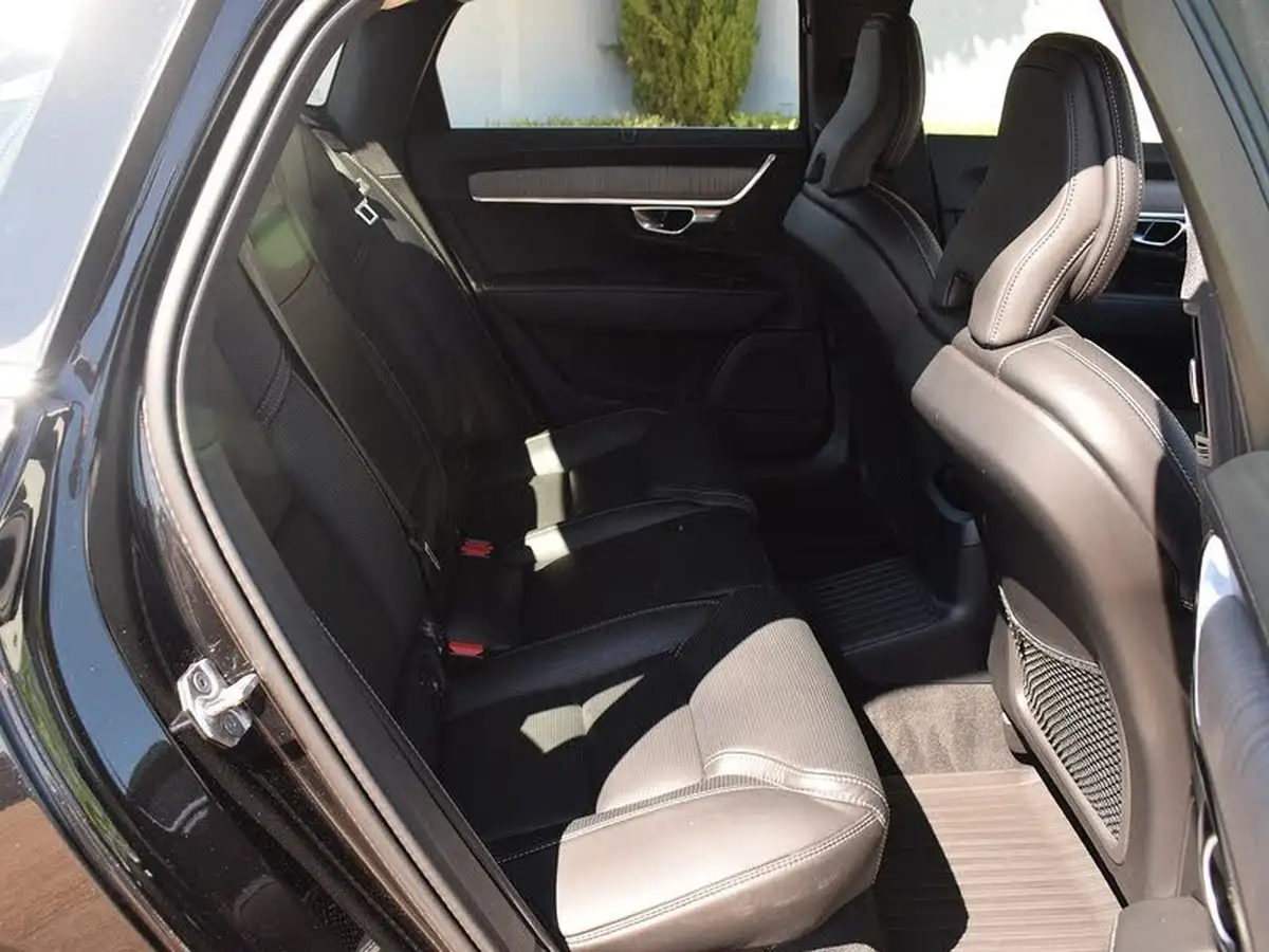 2021-volvo-s90-20-t8-inscription-390bhp-big-16