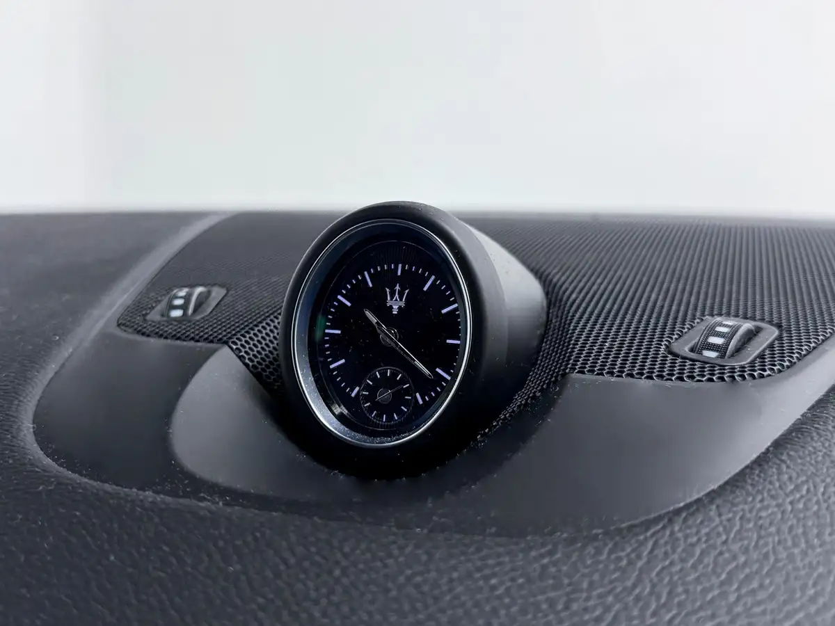 2019-maserati-levante-30-gransport-nerissimo-pack-ss-big-47