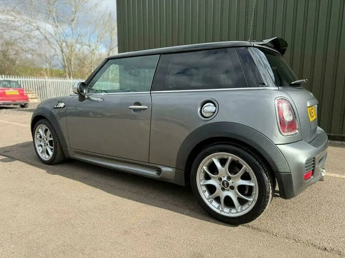 2007-mini-cooper-16-cooper-s-175bhp-hatchback-3d-auto-big-17