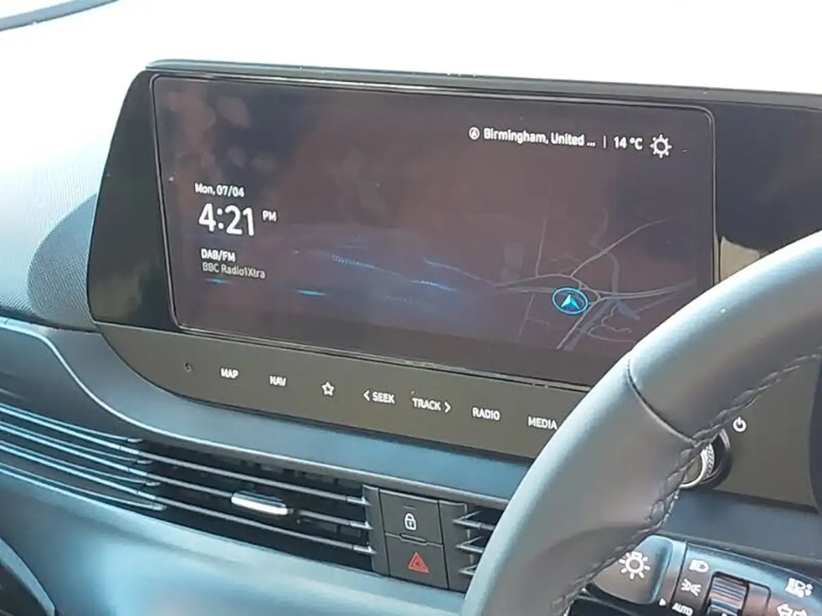 2024-hyundai-bayon-10-t-gdi-advance-big-10