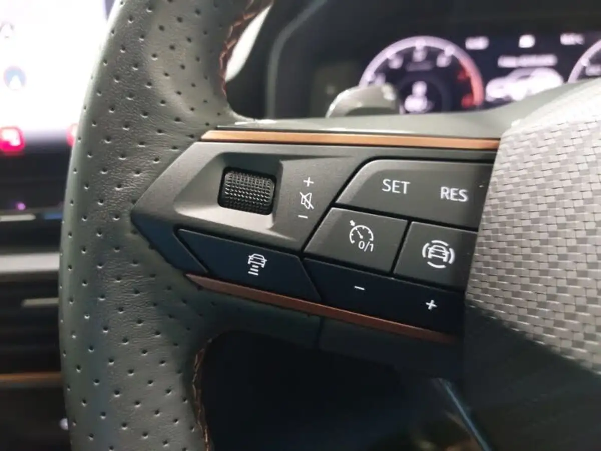 2024-cupra-formentor-15-tsi-v2-dsg-big-16