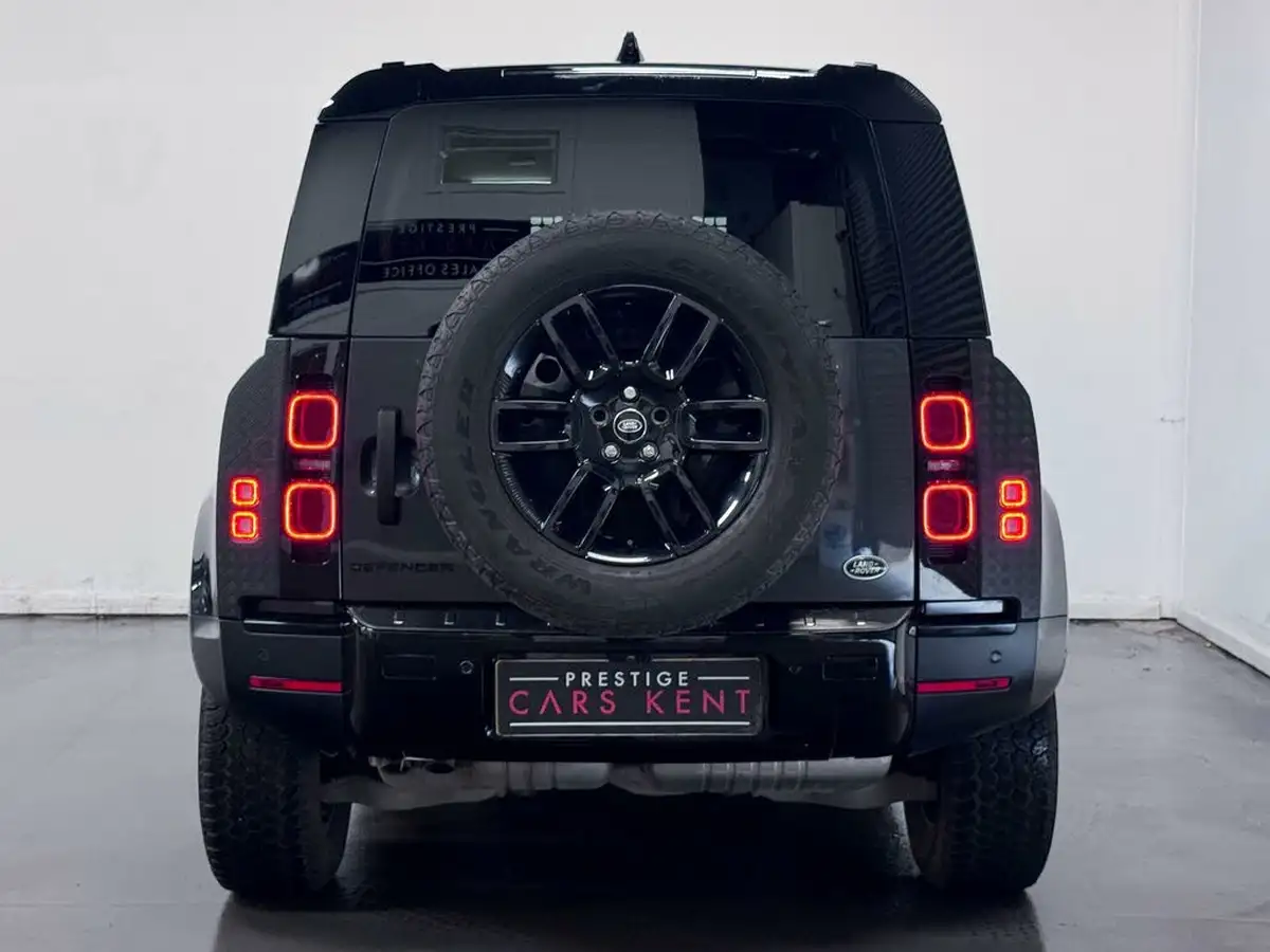 2021-land-rover-90-defender-30-d200-hard-top-standard-90-big-5