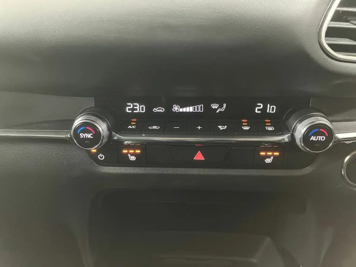 2024-mazda-cx-30-20-e-skyactiv-x-exclusive-line-big-11