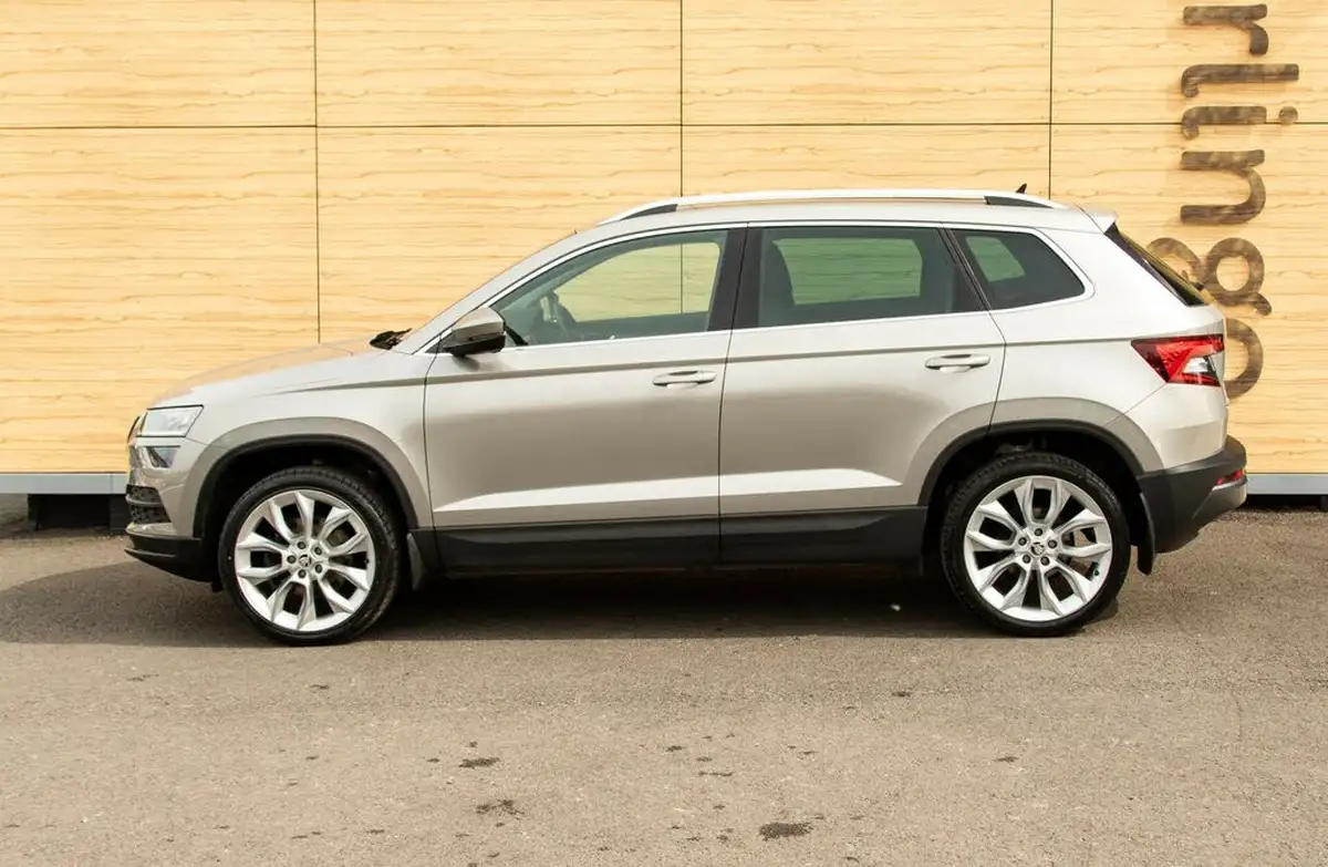 2018-skoda-karoq-15-tsi-edition-ss-big-12