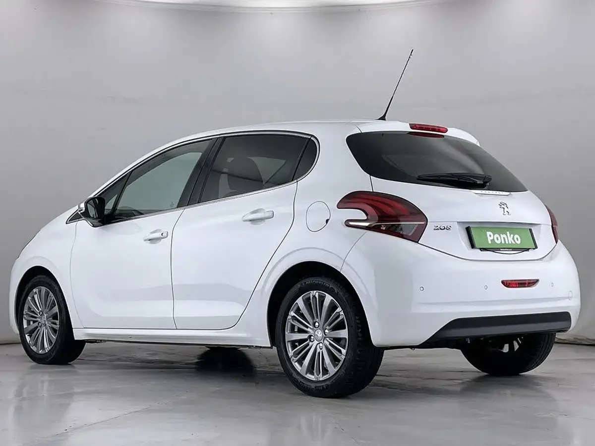 2017-peugeot-208-16bluehdi-allure-100bhp-5d-big-2