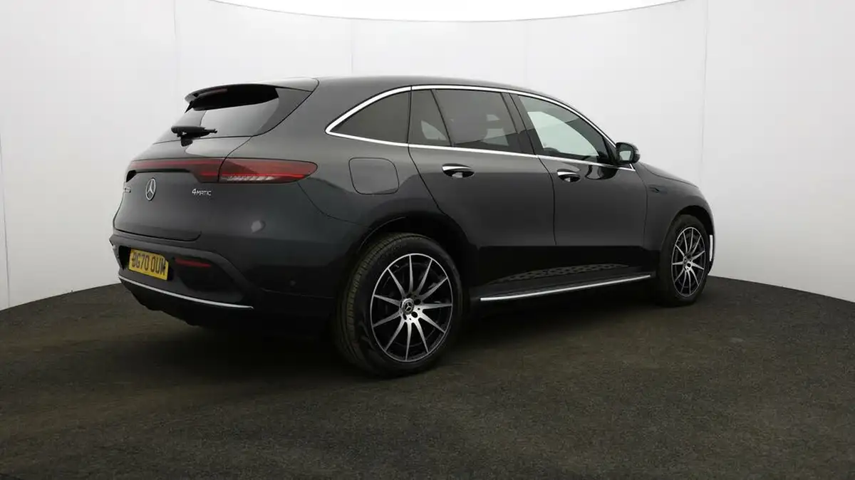 2020-mercedes-benz-eqc-e-eqc-400-amg-line-big-58
