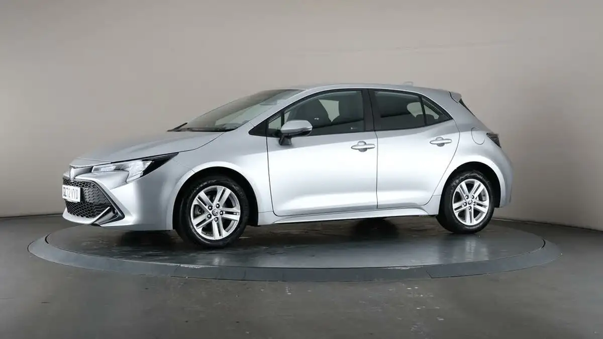 2023-toyota-corolla-18-vvt-i-icon-120bhp-trk-hatchback-5d-big-34