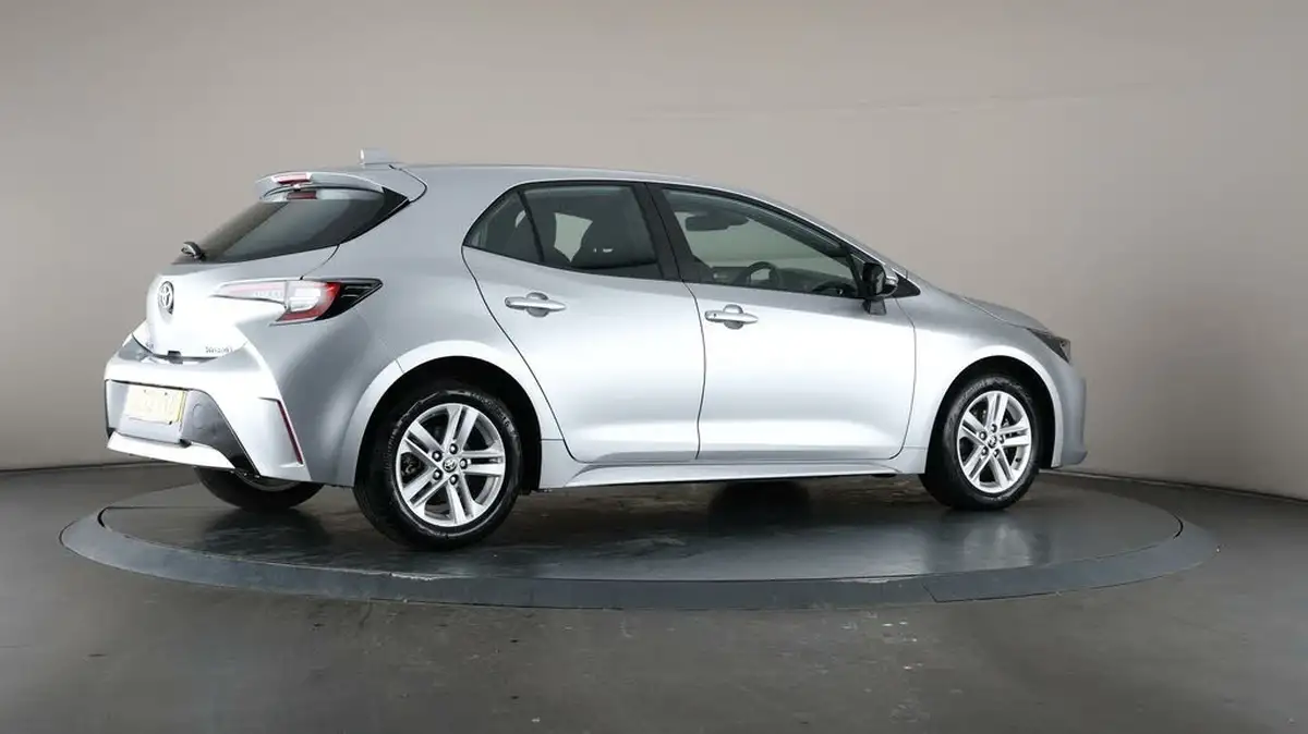 2023-toyota-corolla-18-vvt-i-icon-120bhp-trk-hatchback-5d-big-58