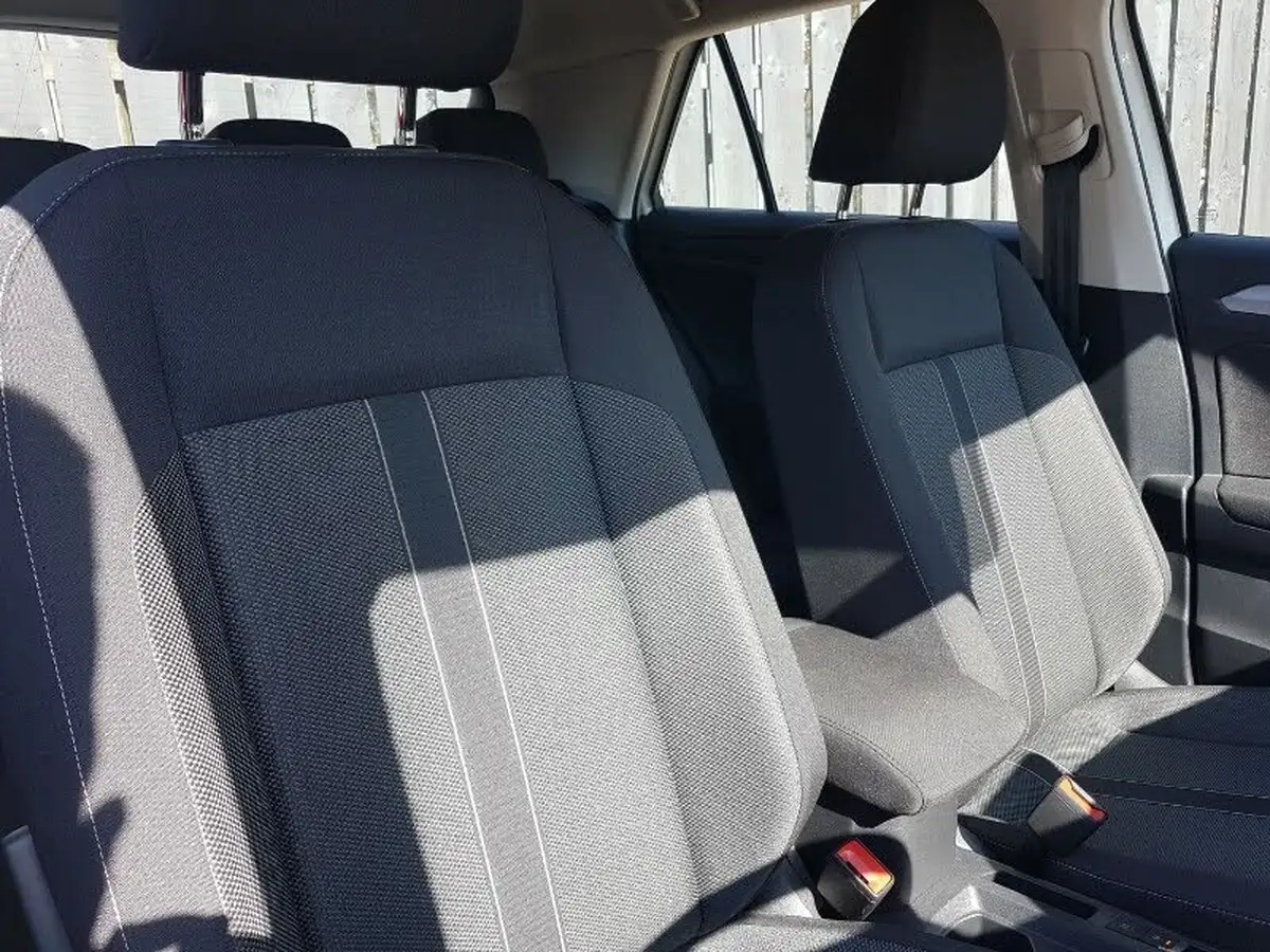 2022-volkswagen-t-roc-10-tsi-life-big-13