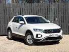 2022-volkswagen-t-roc-10-tsi-life-small-0