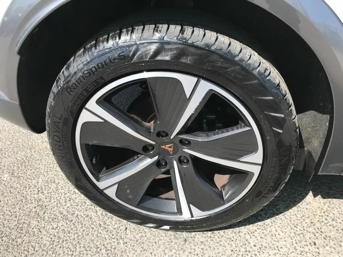 2024-cupra-formentor-20-tsi-v1-big-26