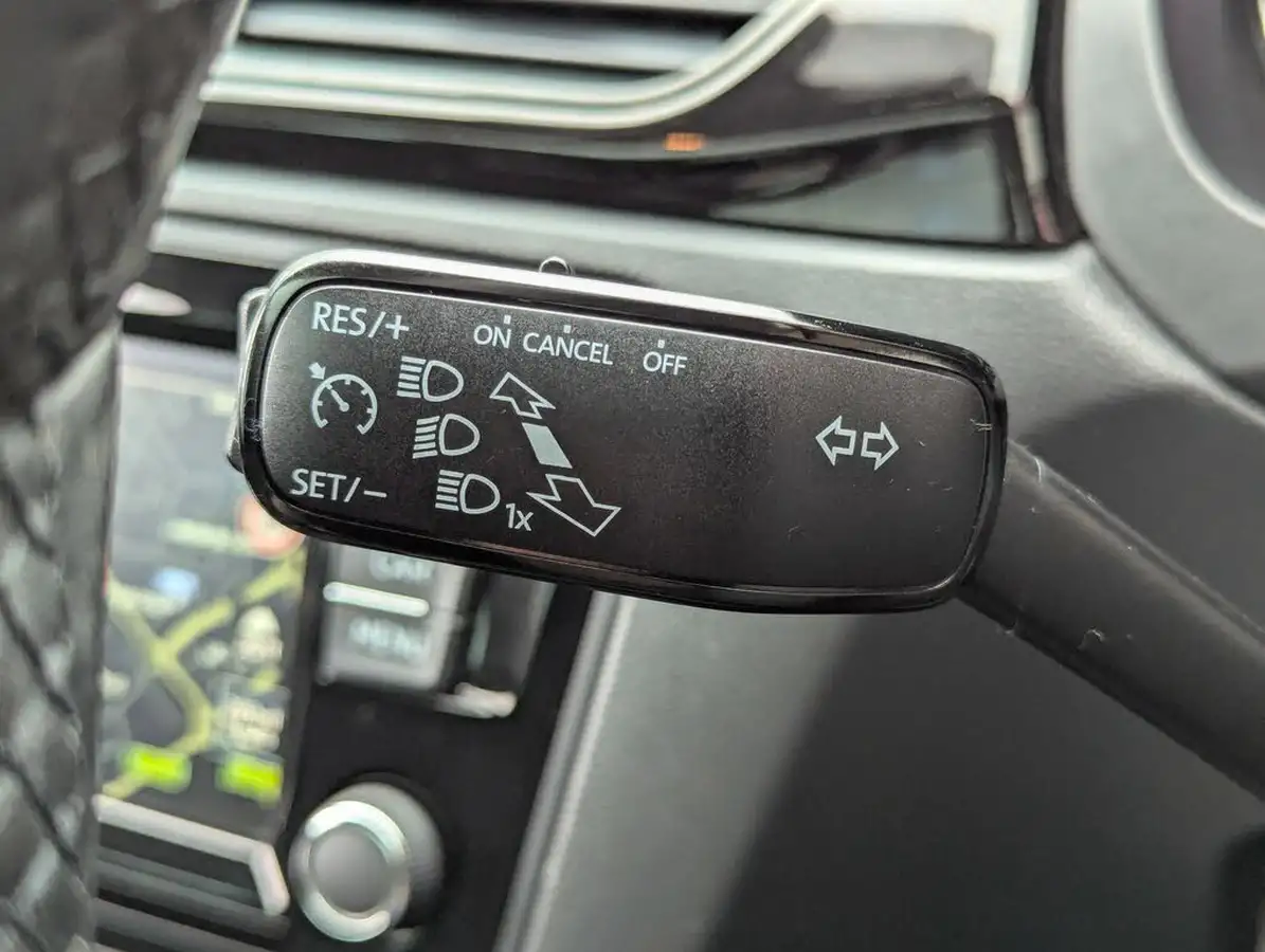 2017-skoda-rapid-spaceback-10-tsi-se-sport-109ps-big-20