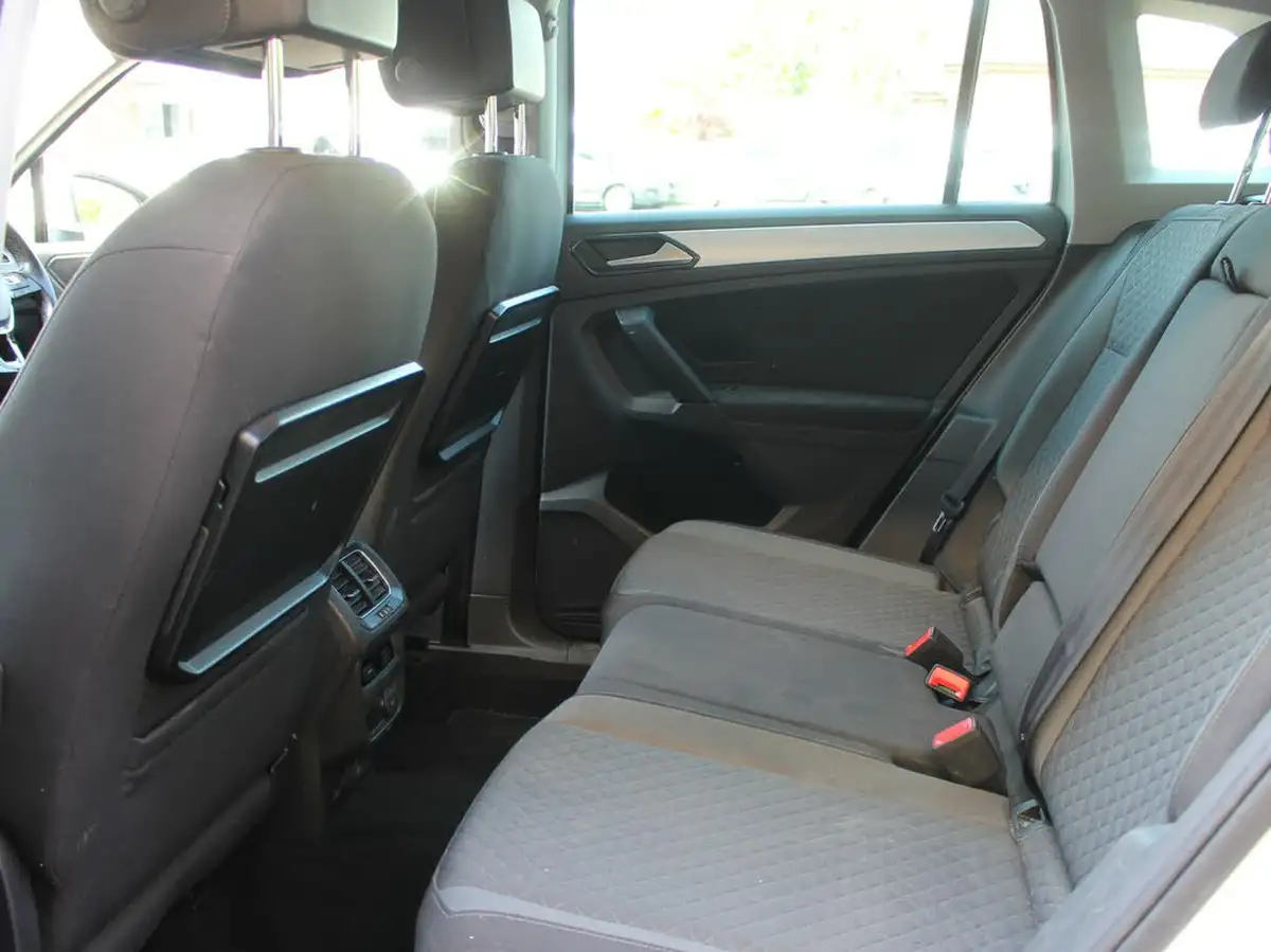 2017-volkswagen-tiguan-20tdi-se-150ps-4motion-bmt-ss-big-21