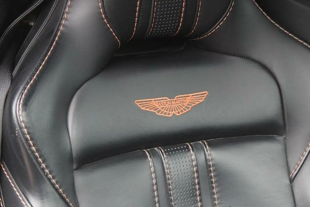 2022-aston-martin-vantage-40-v8-vantage-roadster-auto-big-3