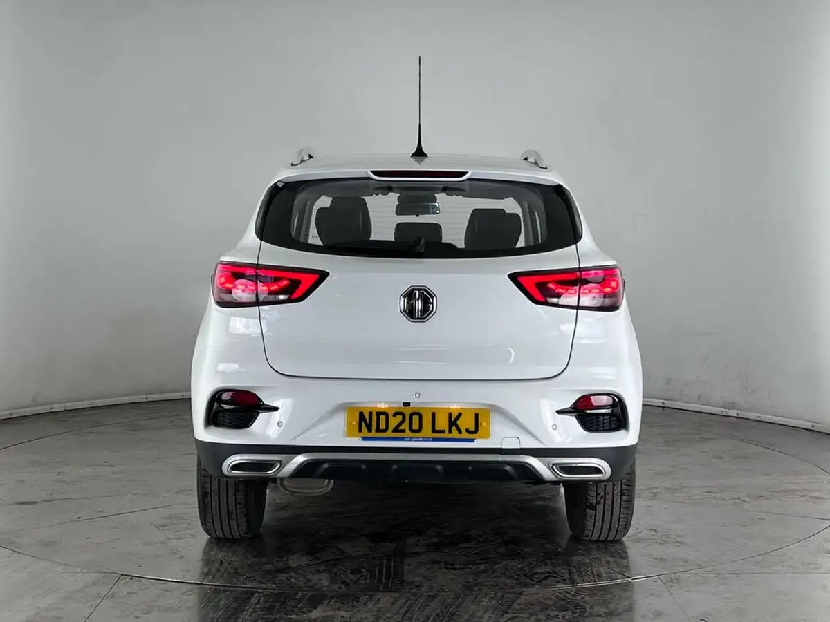 2020-mg-zs-suv-15-vti-tech-exclusive-106ps-big-6