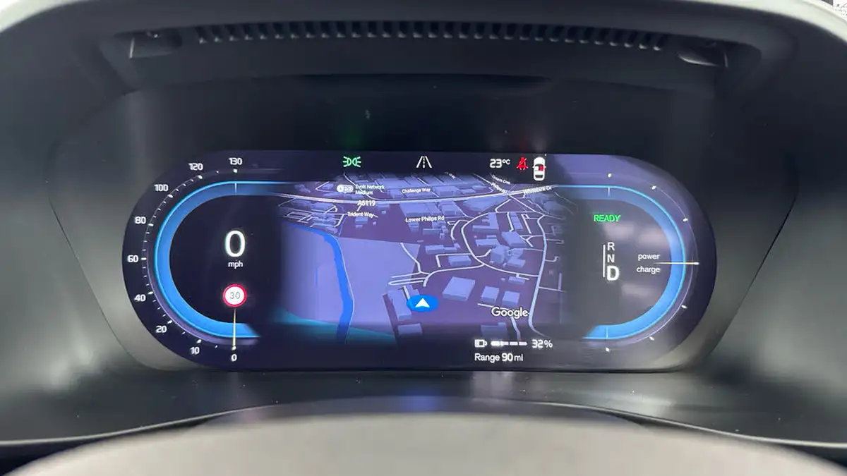 2023-volvo-c40-e-twin-recharge-core-big-12