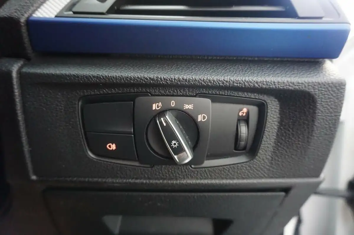 2017-bmw-1-series-30-m140i-5d-big-20