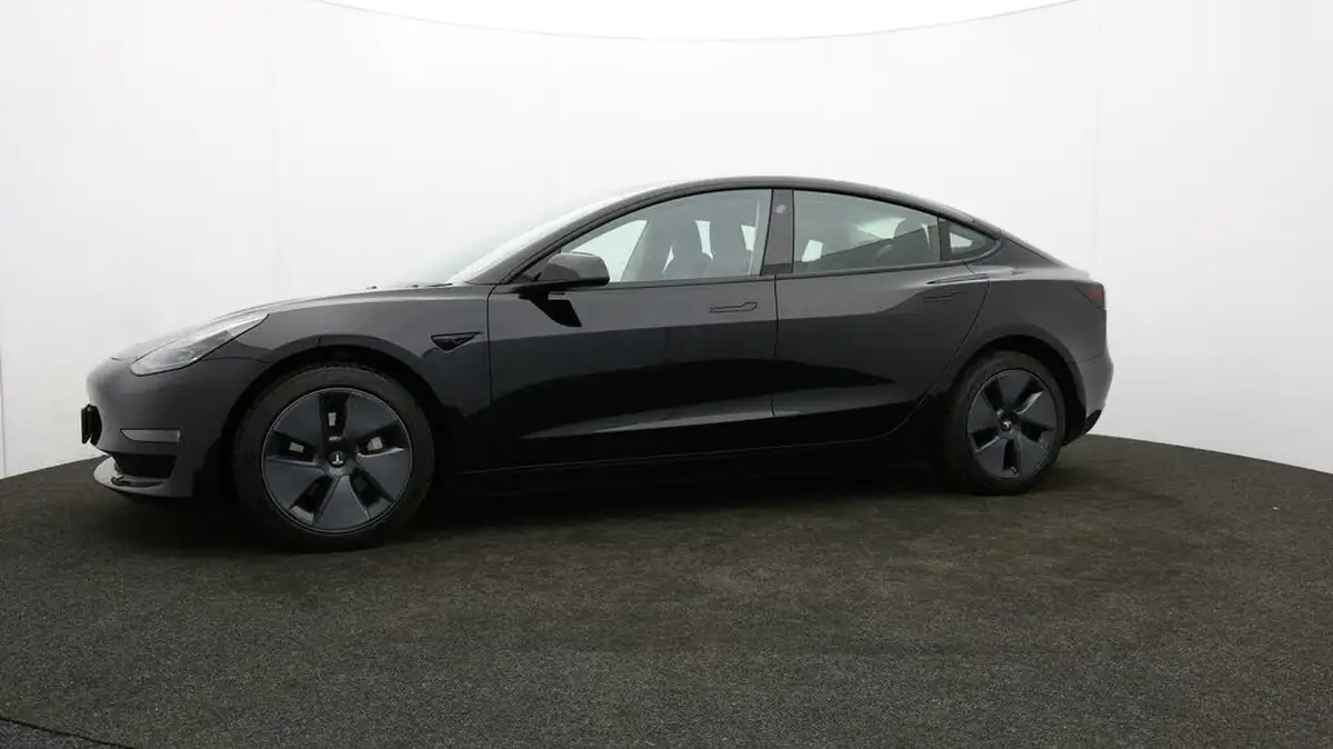 2021-tesla-model-3-e-long-range-awd-big-56