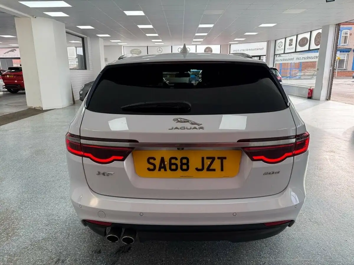 2018-jaguar-xf-20td-r-sport-180ps-sportbrake-5d-1999cc-auto-big-13