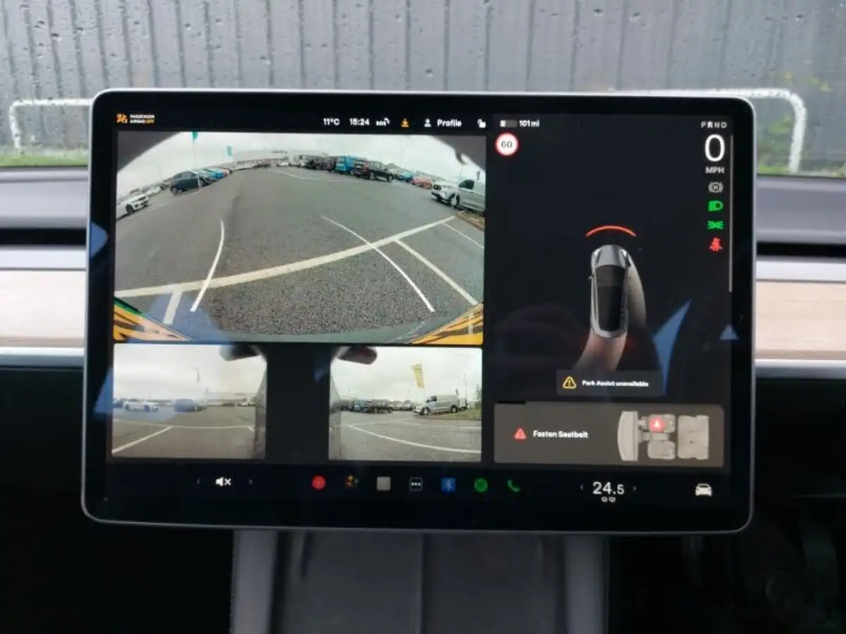 2021-tesla-model-3-e-long-range-awd-big-10