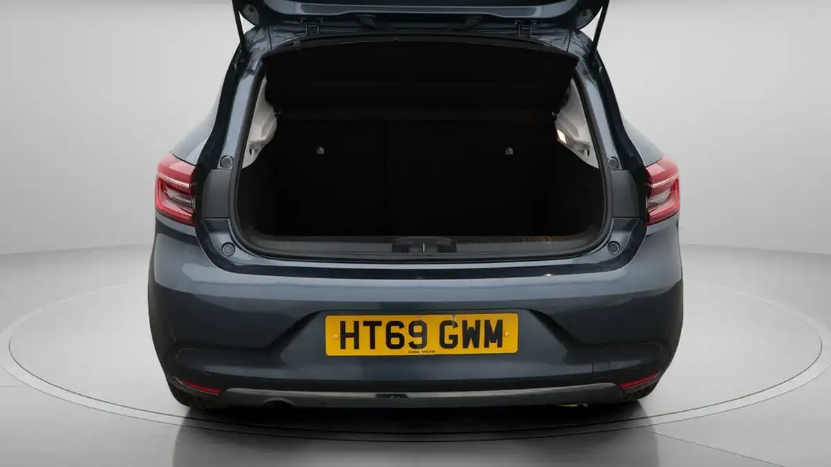 2019-renault-clio-10-sce-iconic-big-17