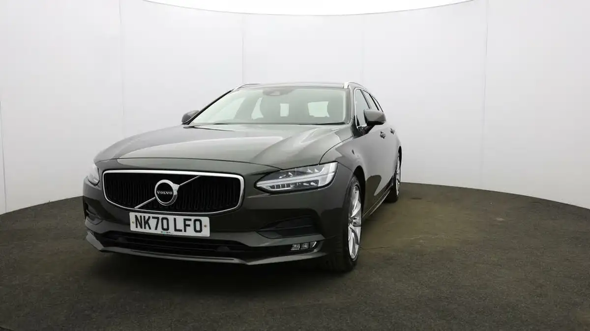 2020-volvo-v90-20-t4-momentum-plus-big-31