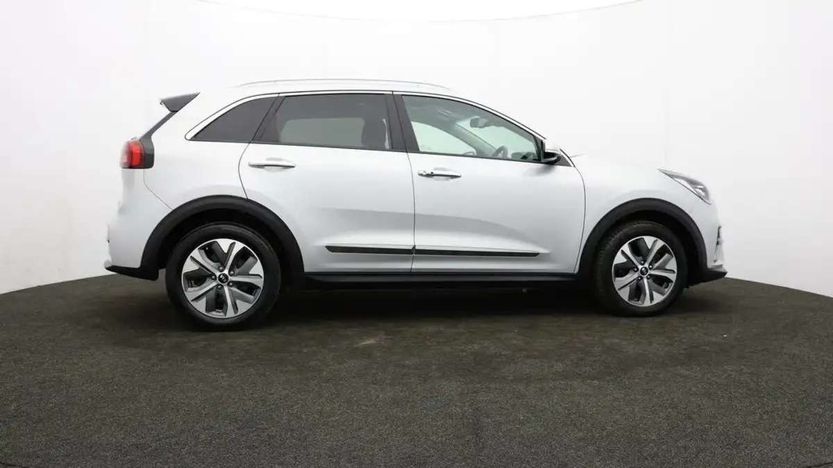 2021-kia-e-niro-ev-4-big-29