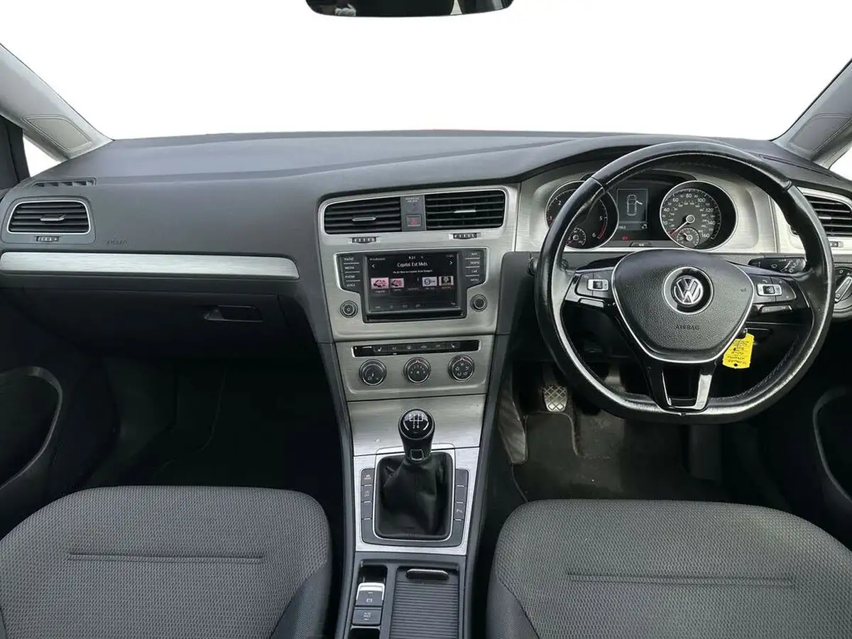 2016-volkswagen-golf-16tdi-match-edition-hatchback-3d-big-5