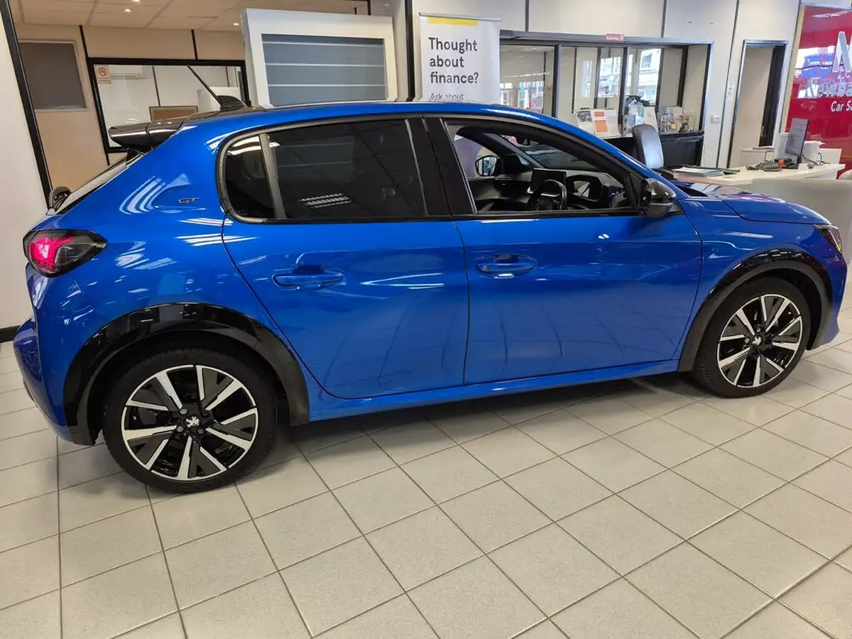 2021-peugeot-208-12-puretech-gt-100bhp-big-10