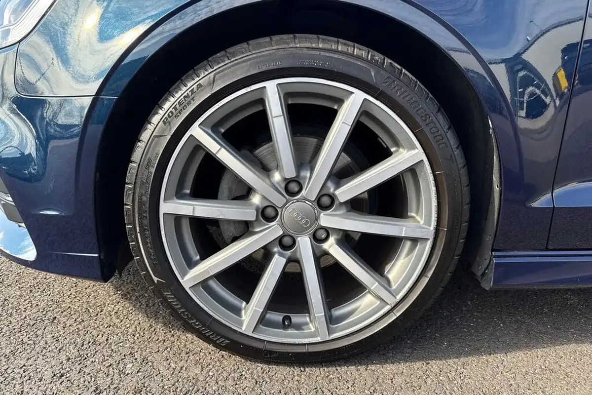 2018-audi-a3-15-tfsi-black-edition-saloon-4d-big-12