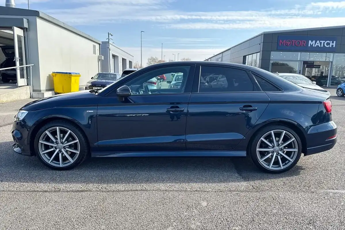 2018-audi-a3-15-tfsi-black-edition-saloon-4d-big-36