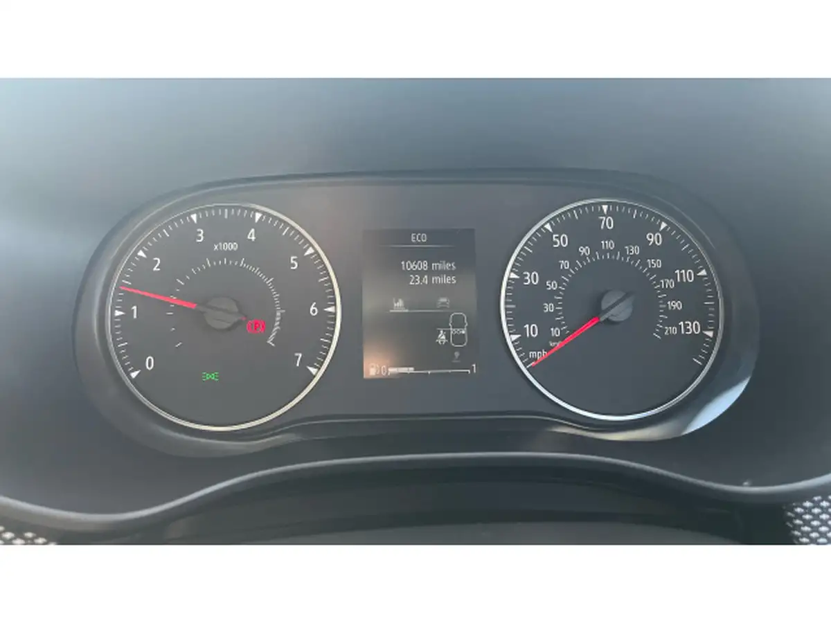 2022-dacia-sandero-stepway-10-tce-comfort-100bhp-bi-fuel-big-17