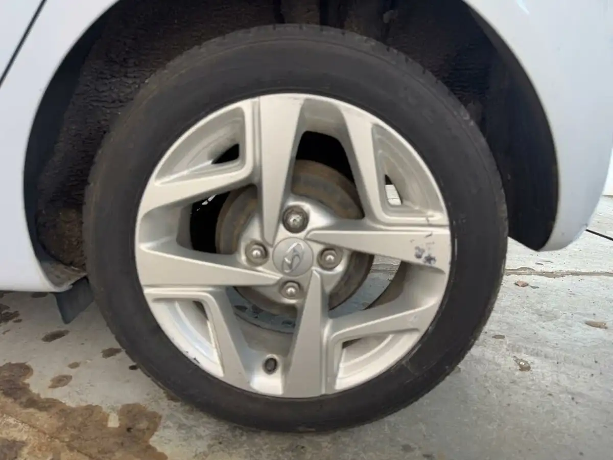 2020-hyundai-i10-10-se-connect-big-34