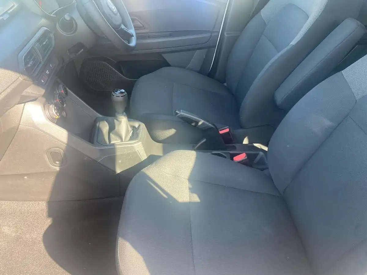 2021-dacia-sandero-10-sce-essential-big-9