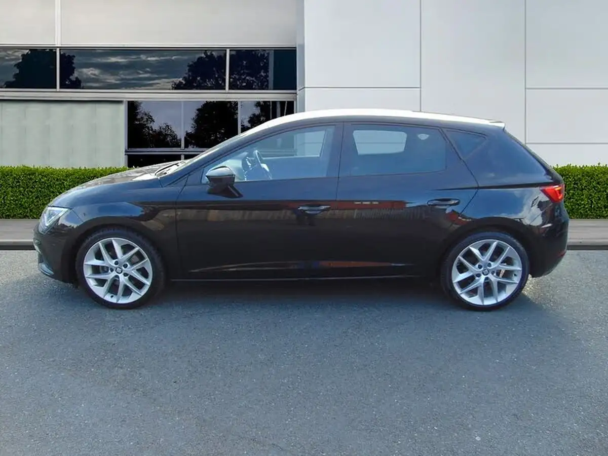 2017-seat-leon-14-ecotsi-fr-technology-hatchback-5d-big-3