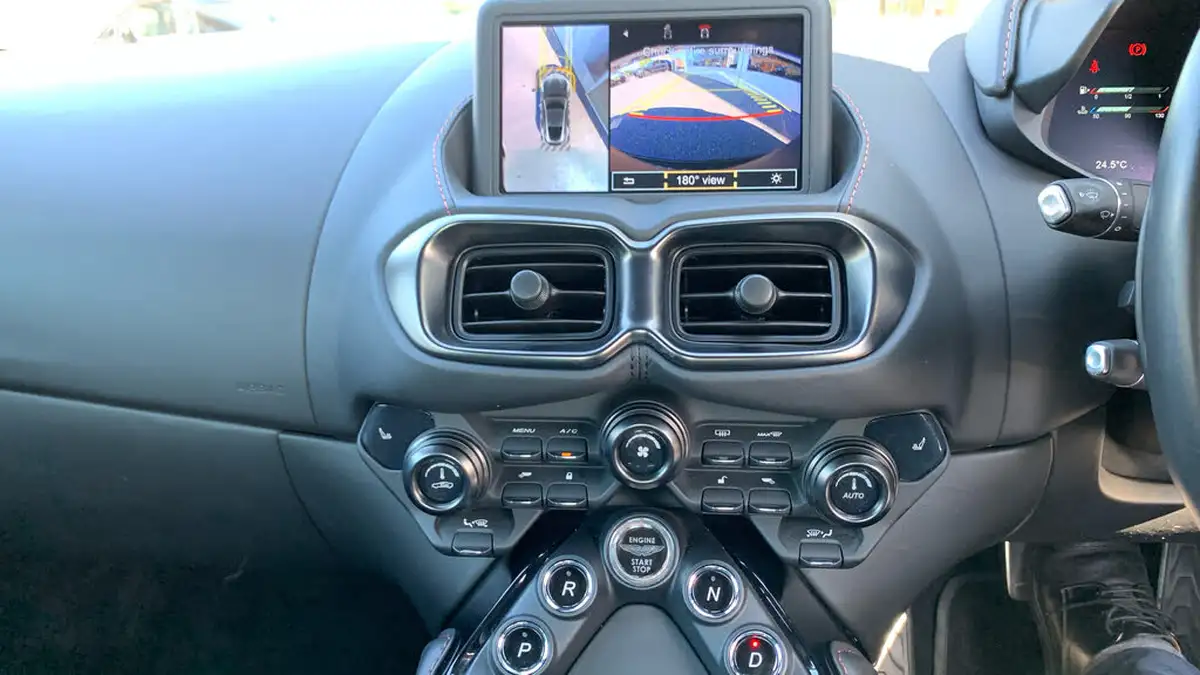 2019-aston-martin-vantage-40-v8-vantage-big-17