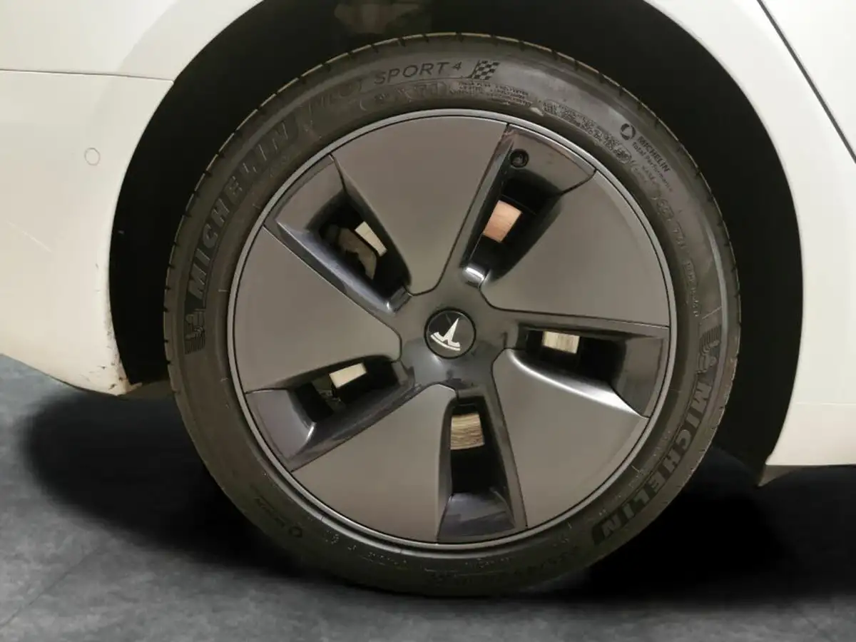 2021-tesla-model-3-e-standard-plus-big-25