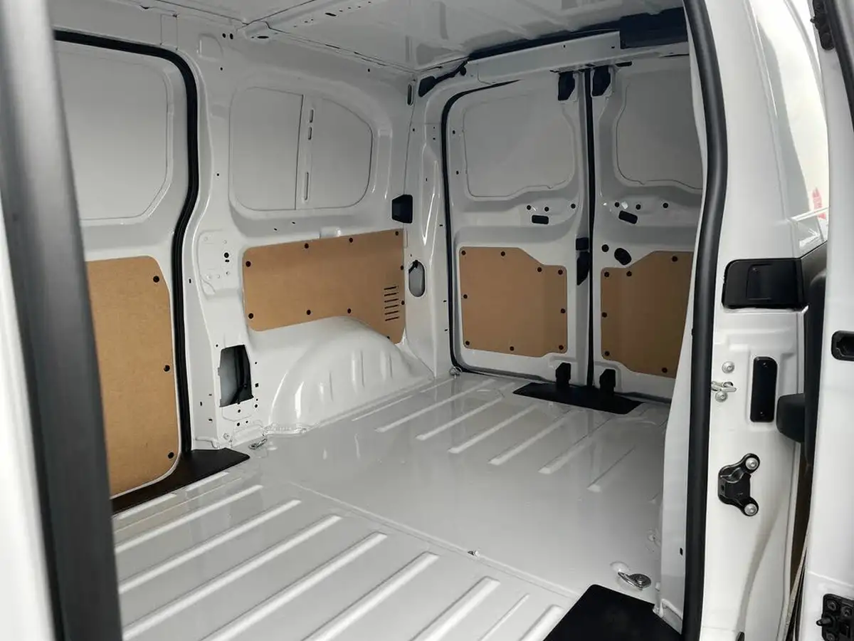 2025-vauxhall-vivaro-15td-prime-big-9