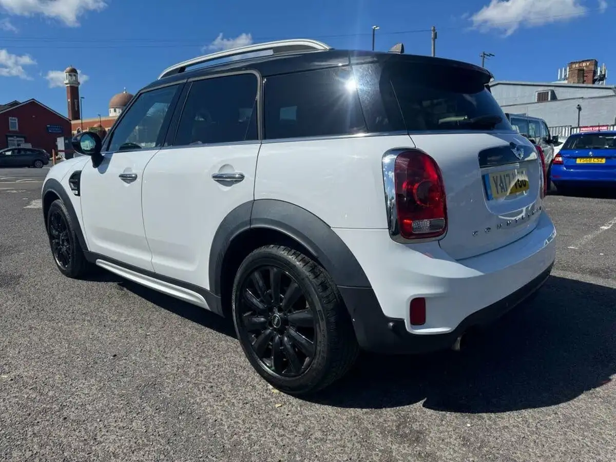 2017-mini-countryman-20td-cooper-d-ss-auto-big-16