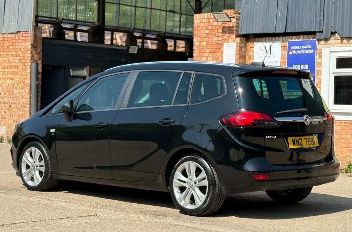 2017-vauxhall-zafira-tourer-14i-16v-turbo-sri-leather-pk-big-6