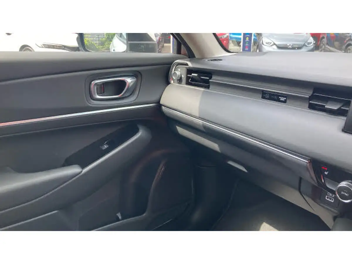2024-honda-hr-v-15-i-mmd-advance-big-31