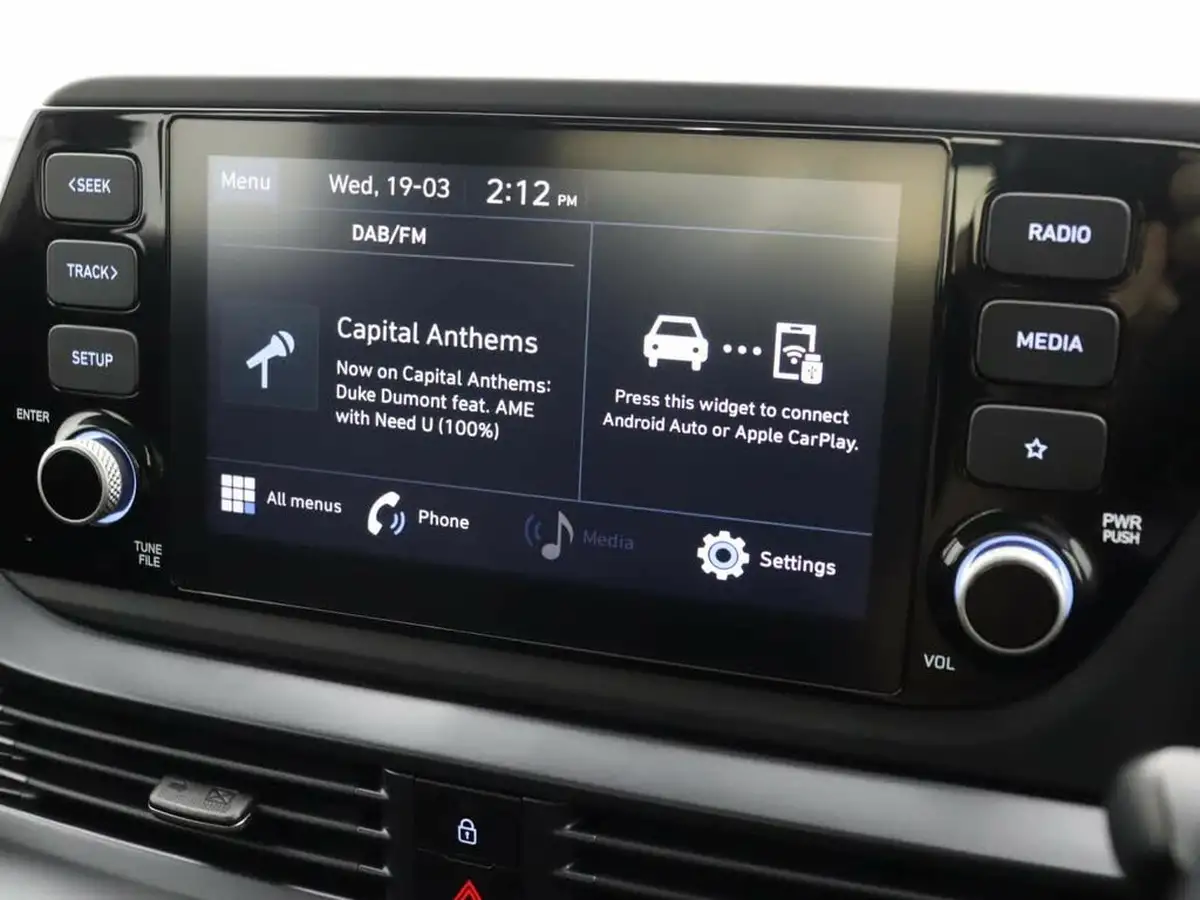 2023-hyundai-i20-10-t-gdi-se-connect-eclutch-imt-big-24