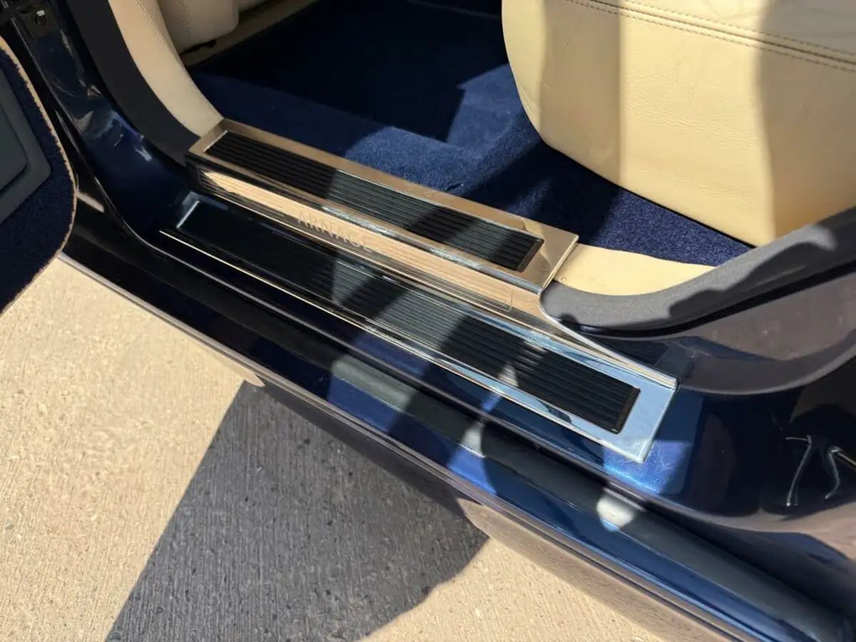2002-bentley-arnage-68-r-big-65