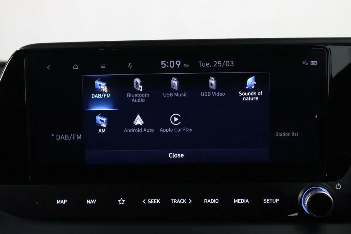 2024-hyundai-i20-10-t-gdi-n-line-dct-big-35