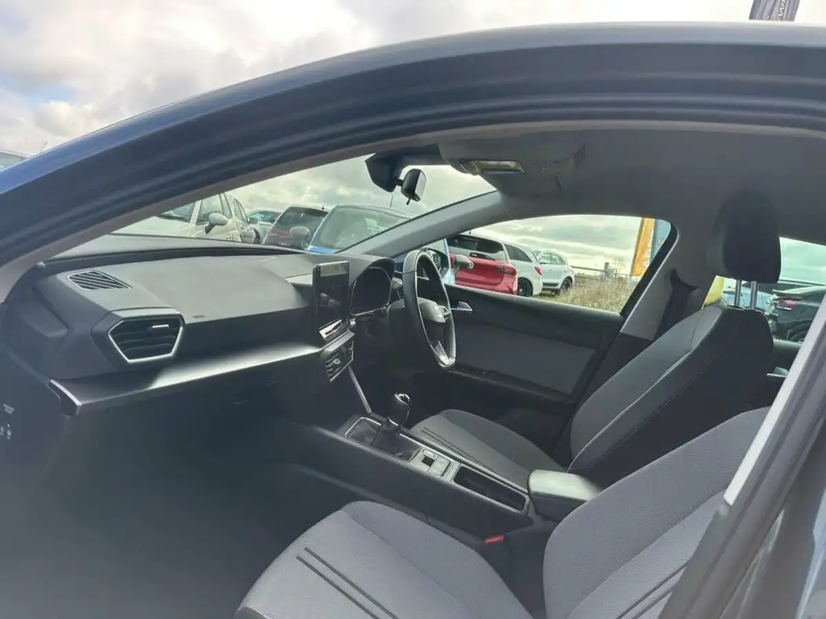 2022-seat-leon-10-tsi-evo-se-dynamic-hatchback-big-3