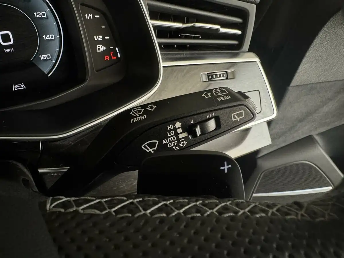 2023-audi-q8-30-50-tdi-black-edition-big-30