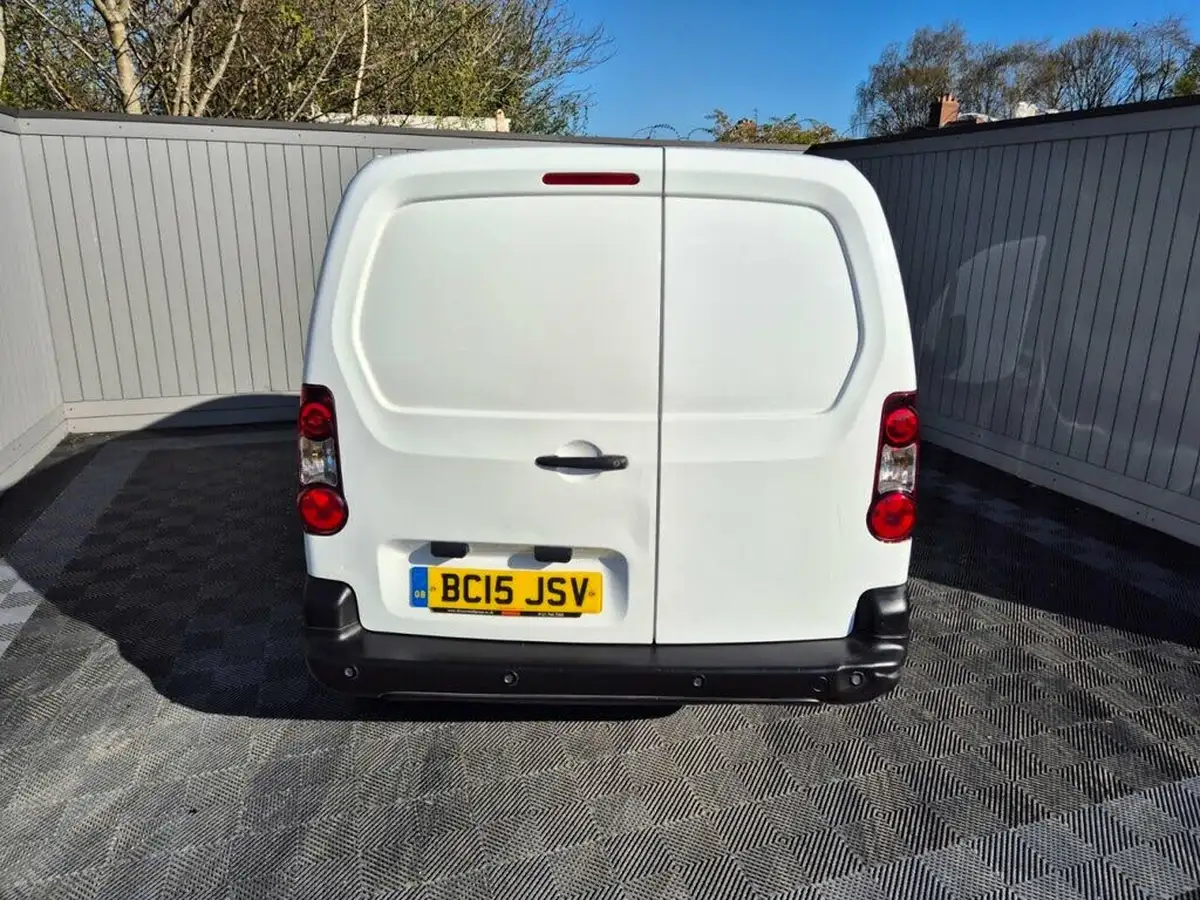 2015-citroen-berlingo-16td-l1625-enterprise-special-edition-panel-big-14
